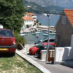 By The Sea Pisak, Omis - 10410 * Mimice