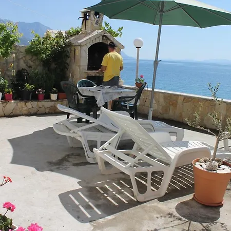 Apartment By The Sea Pisak, Omis - 10410 Mimice