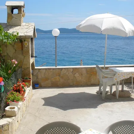 By The Sea Pisak, Omis - 10410 Mimice